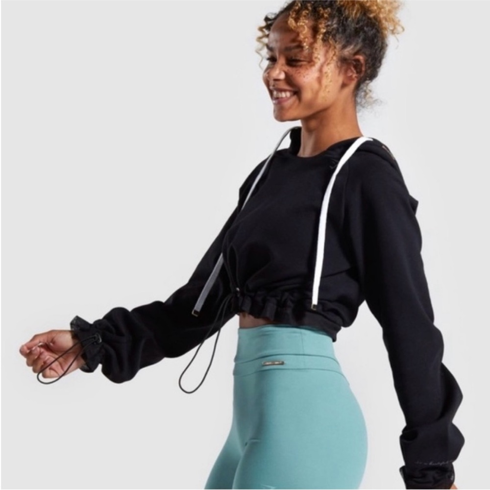 Gymshark X Whitney Simmons Cropped Hoodie sweatshirt sz small